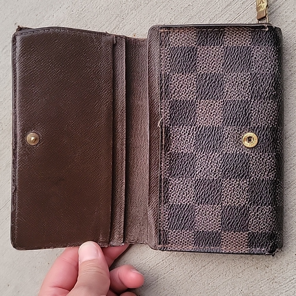 Louis Vuitton Black and Brown Wallet - Picture 4 of 14